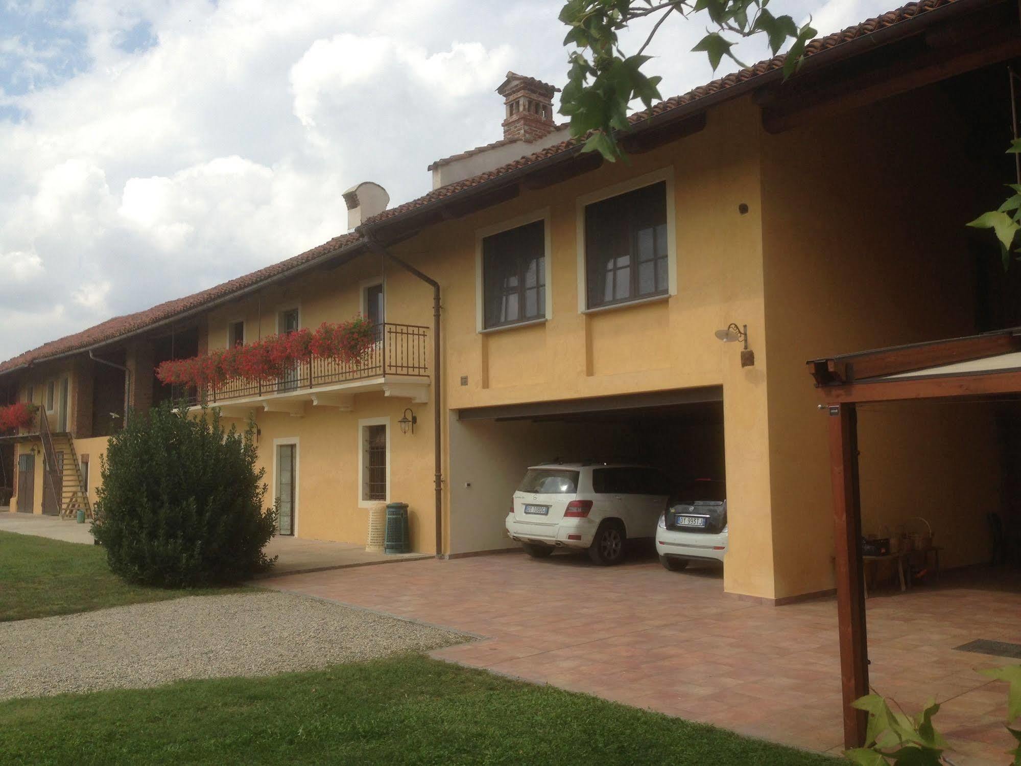 Quattro Gatti Acomodação com café da manhã Airasca Exterior foto